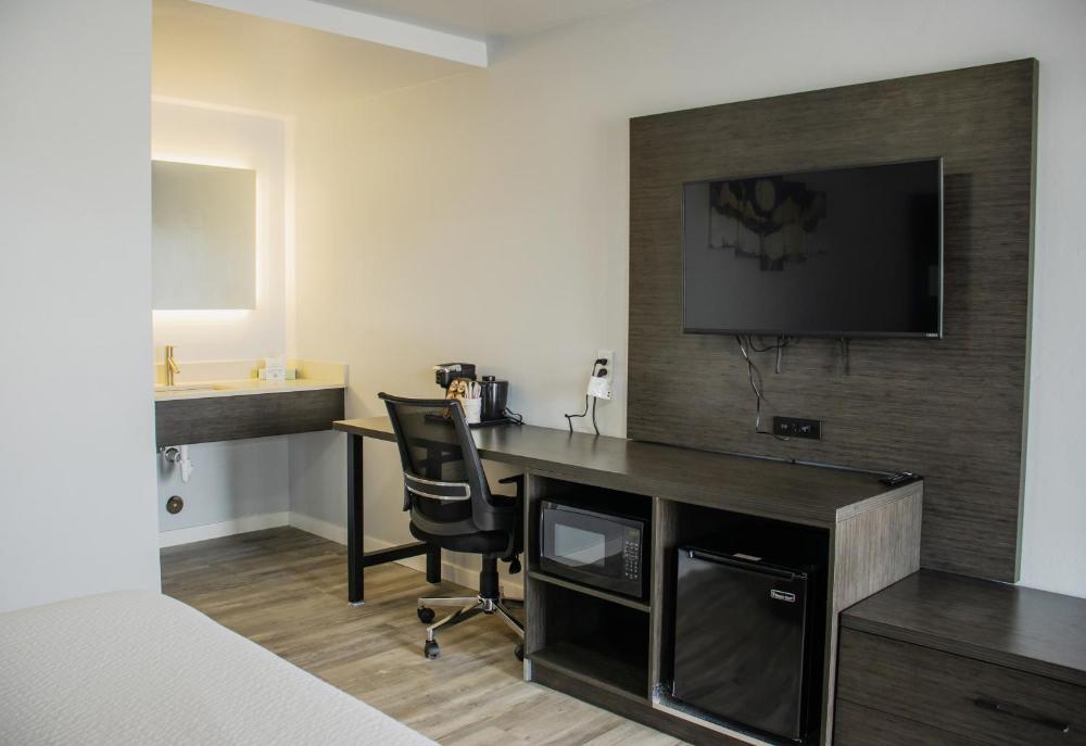 Deluxe King Studio interior